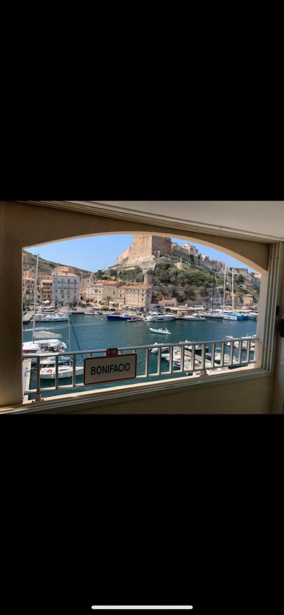 Sur Le Port Face A La Citadelle Apartman Bonifacio  Kültér fotó